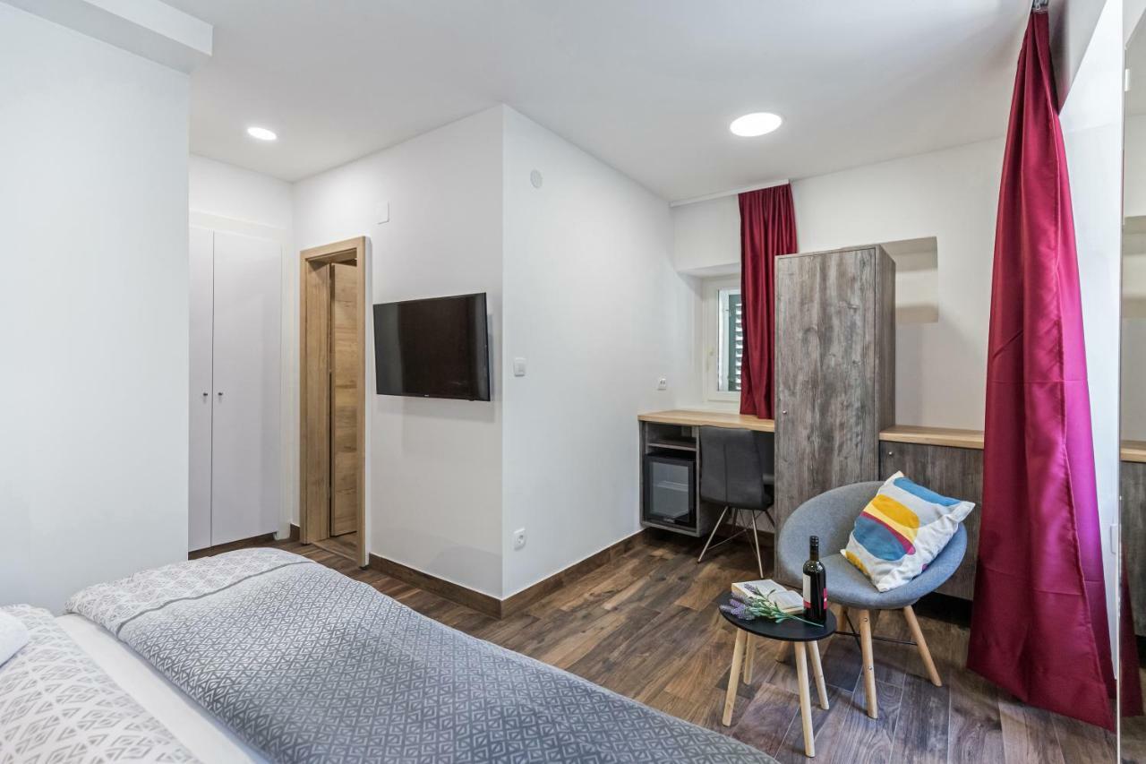 Apinelo Port Rooms Split Zewnętrze zdjęcie