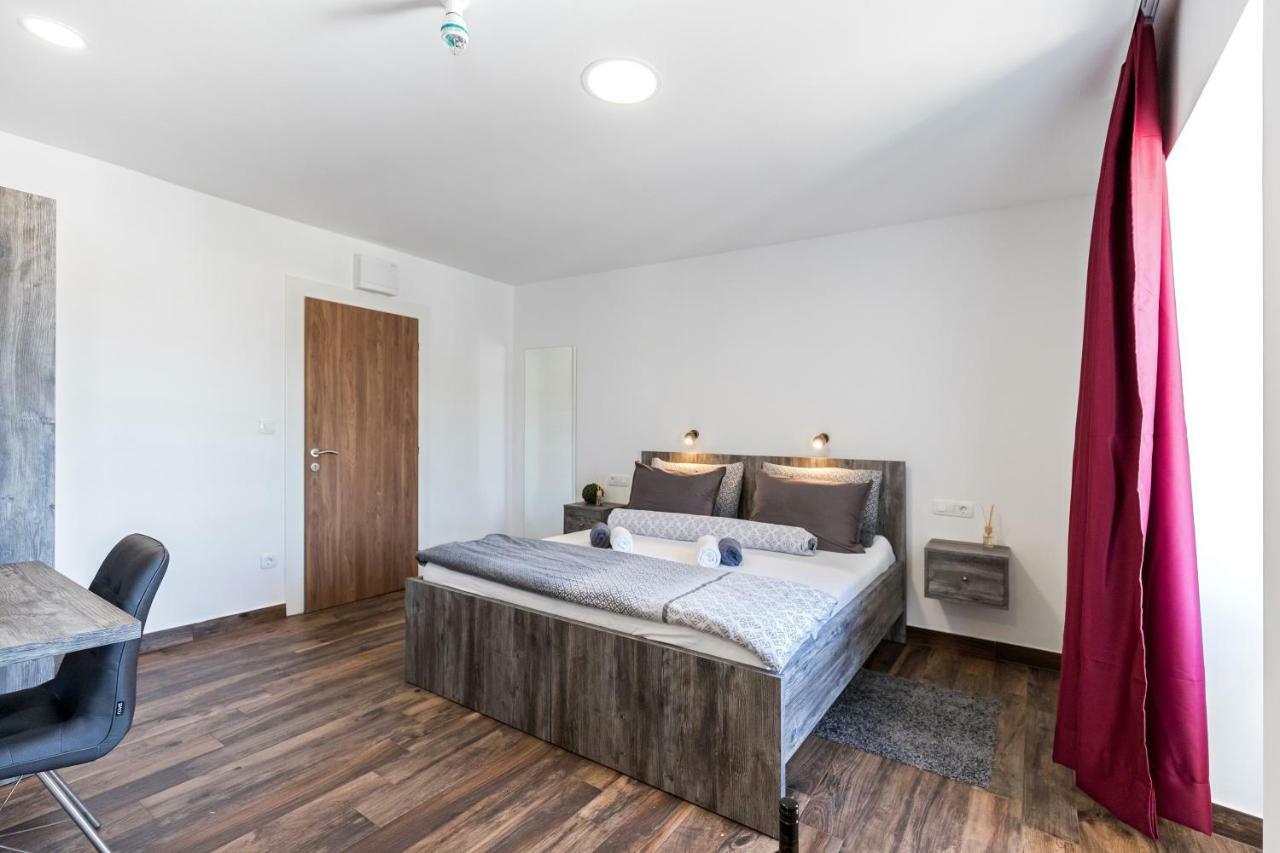 Apinelo Port Rooms Split Zewnętrze zdjęcie
