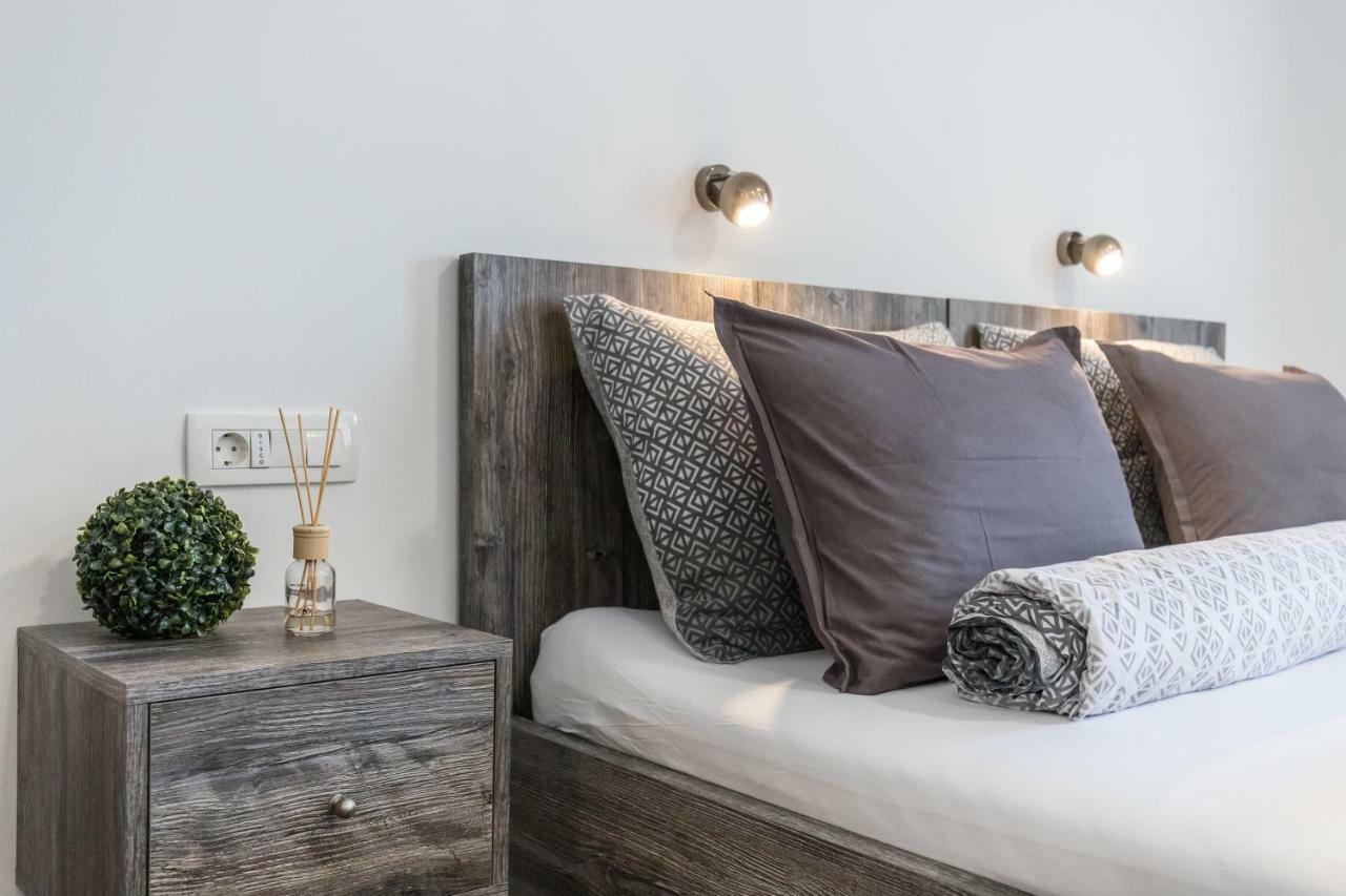 Apinelo Port Rooms Split Zewnętrze zdjęcie